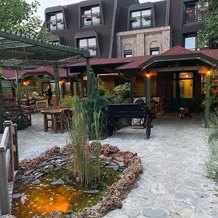 Каштел Pancevo Hotel Exterior foto