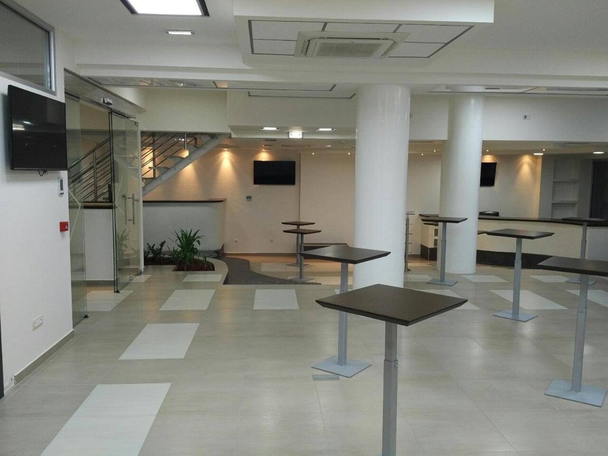 Каштел Pancevo Hotel Exterior foto